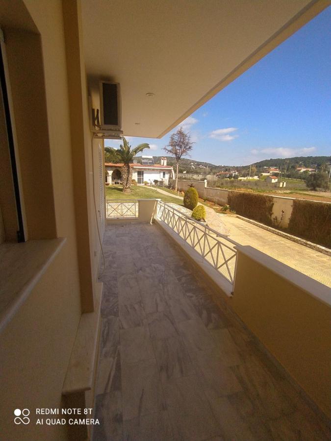 Villa Alkmini Near The Airport Враврона Екстериор снимка