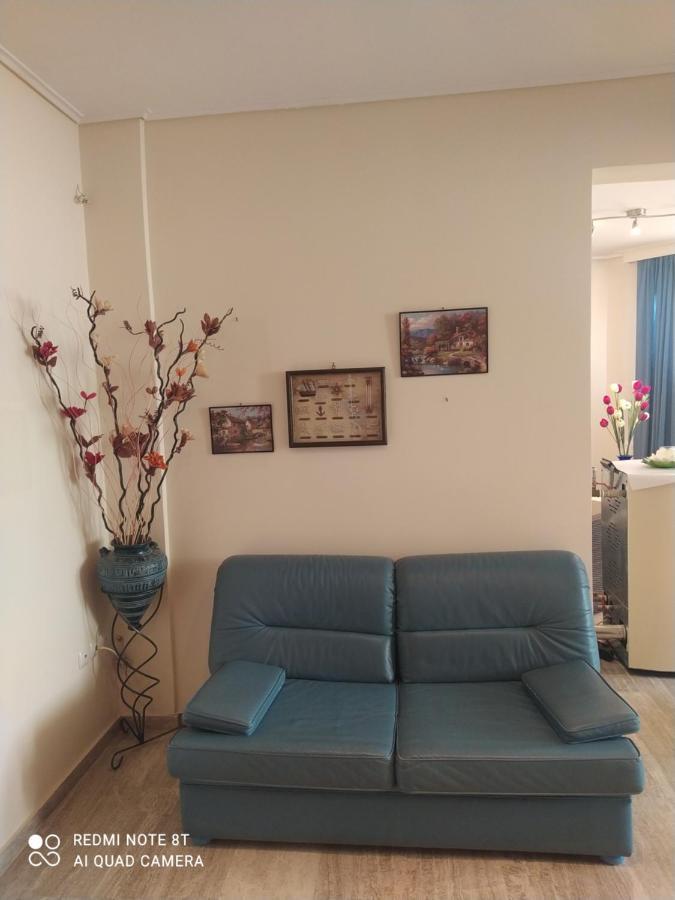 Villa Alkmini Near The Airport Враврона Екстериор снимка