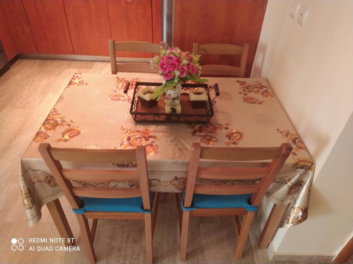 Villa Alkmini Near The Airport Враврона Екстериор снимка