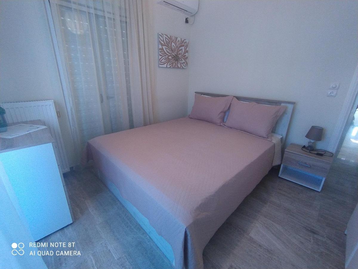 Villa Alkmini Near The Airport Враврона Екстериор снимка